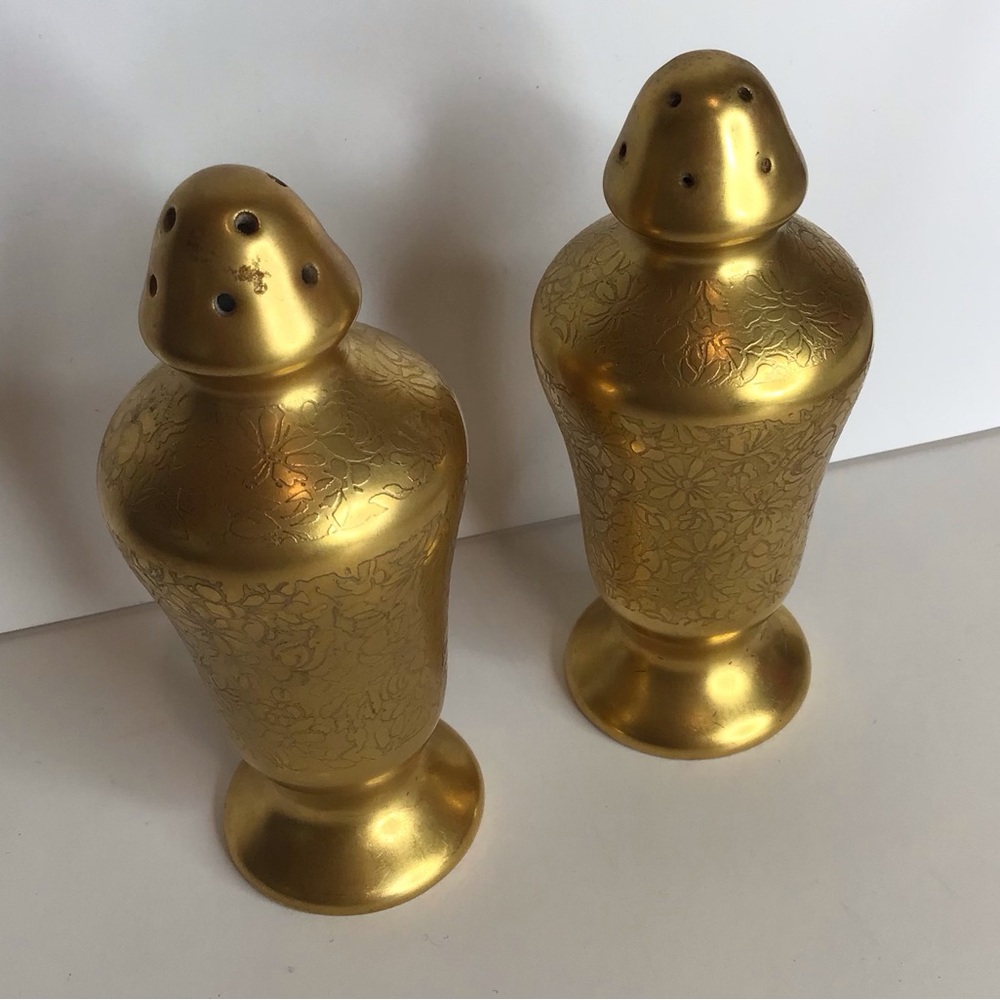 VTG Pickard 24K Gold Gilded Porcelain Salt and Pepper shakers